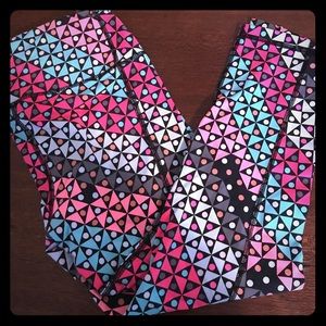 Multi colored active capris